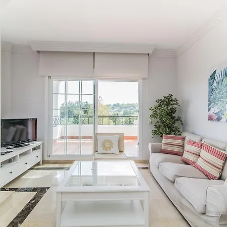 River Garden Spacious Penthouse Apartment Marbella