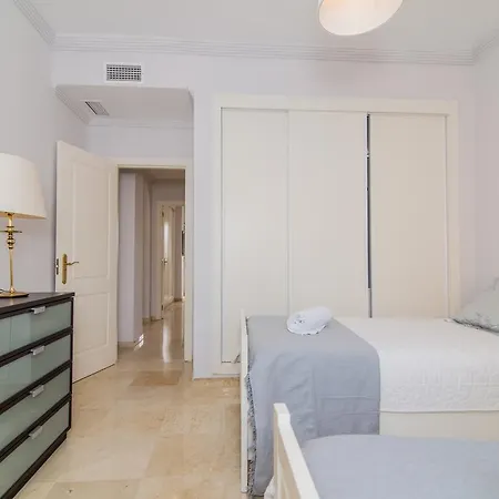 River Garden Spacious Penthouse * Marbella