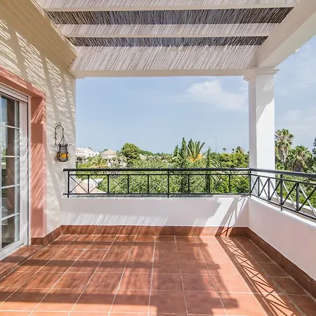 Apartment River Garden Spacious Penthouse Marbella