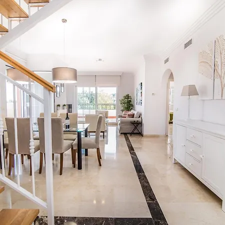 Apartment River Garden Spacious Penthouse Marbella
